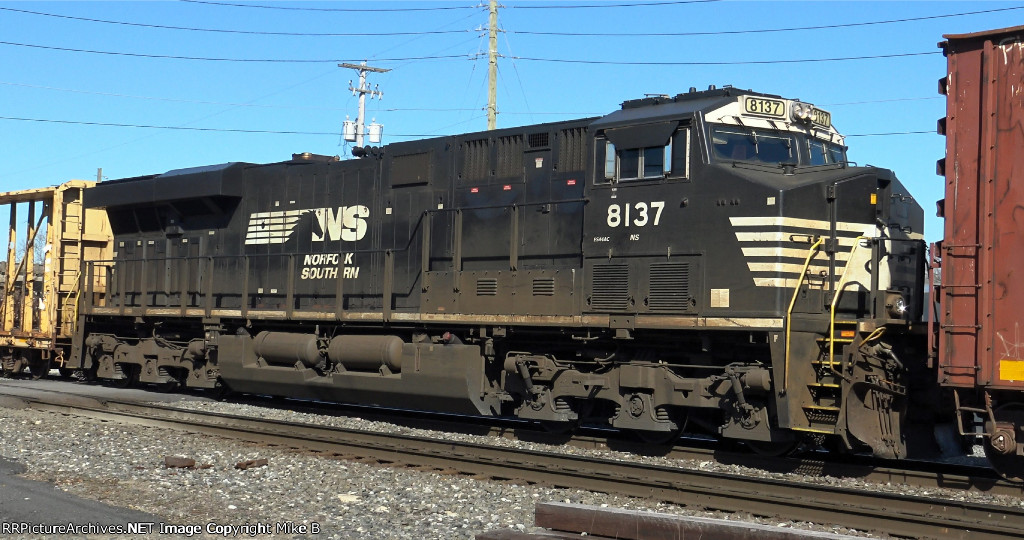 NS 8137